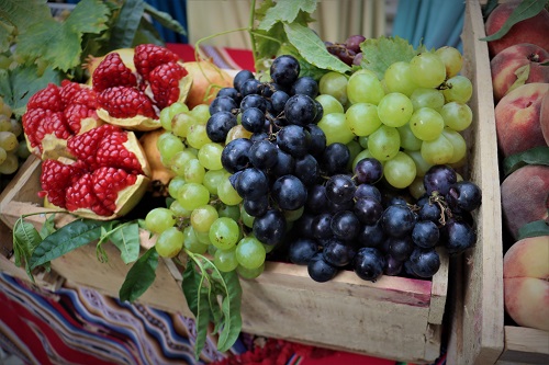 FERIA DEL DURAZNO, LA MANZANA Y FRUTAS, en Sacaba – Cochabamba, el 7 y 8-marzo